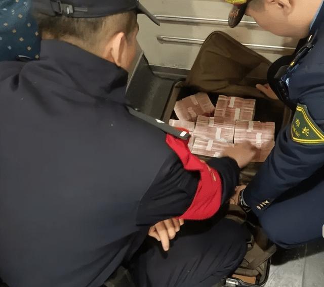 最新带现金几十万能过安检方法分析(最方便真实的昆明携带现金过安检有具体规定吗方法)